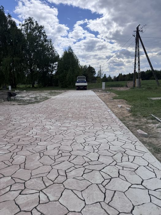 Układanie kostki brukowej Brukarstwo Odwodnienie Korytowanie Minikopar