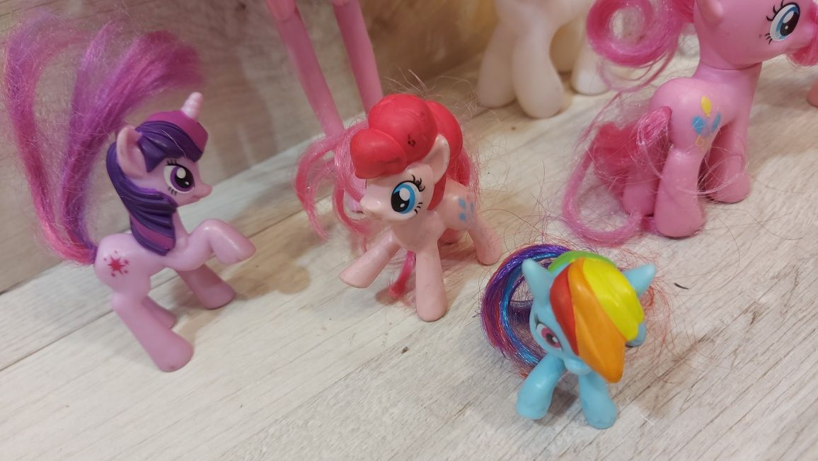 Zabawka lalka little pony Hasbro + 7szt kucyk