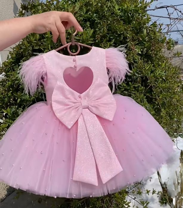 Сукня  на рік,платье на годик