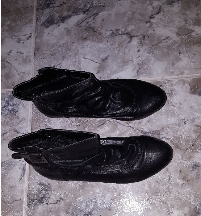 calçado - botas castanhas / cinzentas / pretas – tamanho 38 (varias)