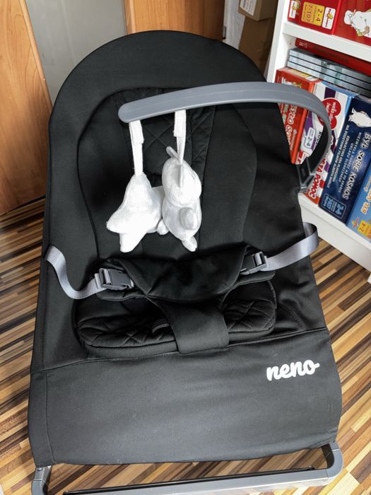 Bujaczek /lezaczek kolor czarny /stan idealny !!