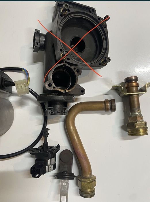 Viessmann Vitodens pompa VI RLE-40 z przyłączami i silnikiem krokowym