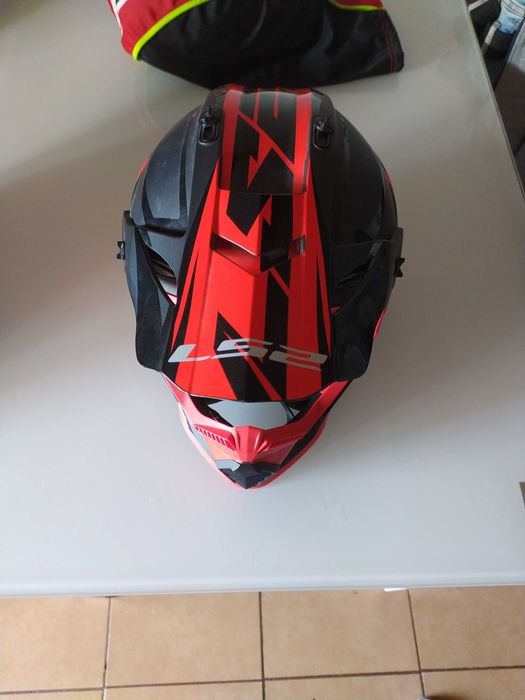 Capacete cross novo