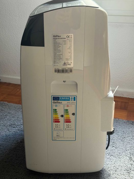 Ar Condicionado Portátil DAITSU APD 12FCX c/ Bomba de calor 12000 BTU