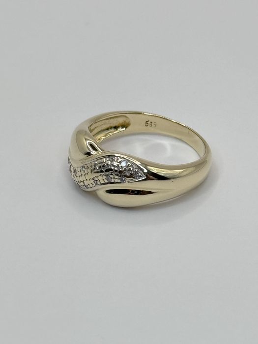 Złoty pierścionek rozmiar 14