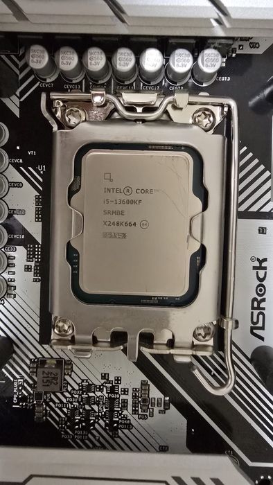 Asrock z790 Pro Rs/d4 intel i5 13600kf 24GB ram
