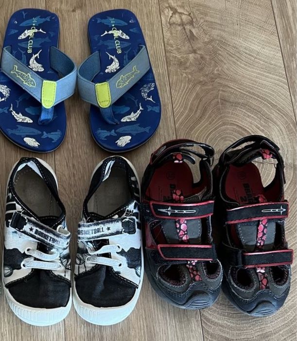 Adidasy trampki chłopięce sandały 30,31 klapki gratis