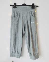 Spodnie dresowe 3/4 dresy szare sportowe 152-158 cm Nike dziecięce