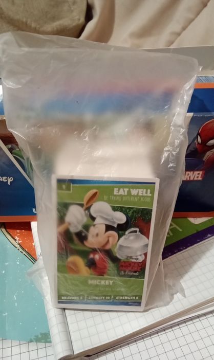 Карточки Disney Heroes полная коллекция