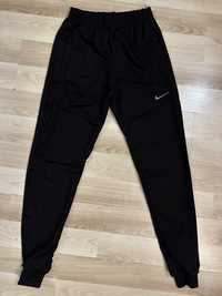 Спортивні штани Nike легкі xl на L 48 нові
