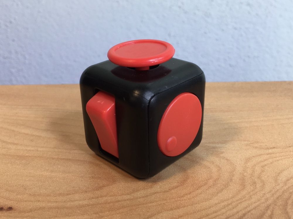 Fidget Cube / Cubo anti stress (novo)