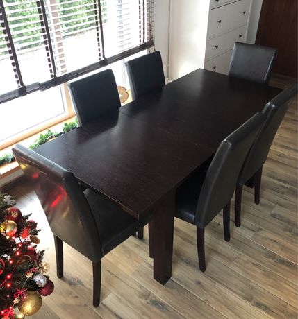 Stół rozkładany z krzesłami, do jadalni lub salonu