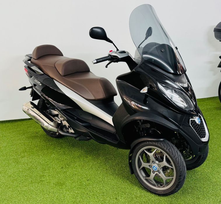Piaggio MP3  Dá para conduzir com carta de carro