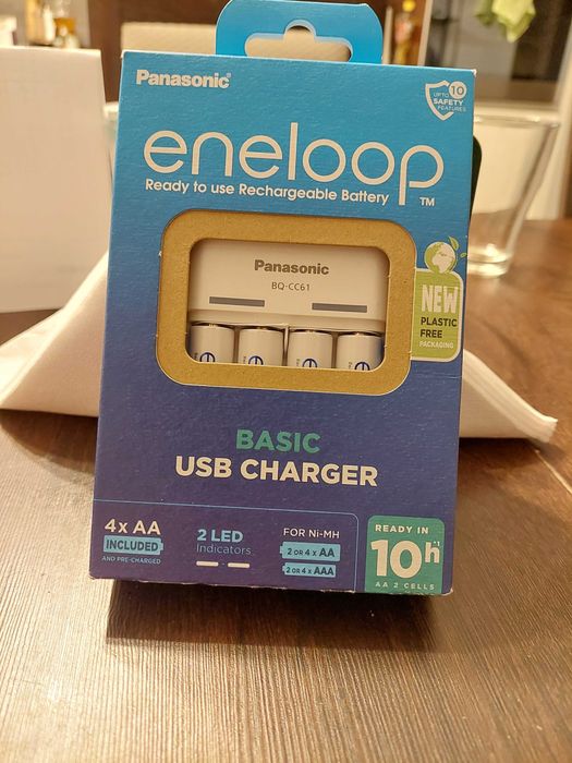Ładowarka akumulatorki Panasonic Eneloop  4X Akku 2000 mAh