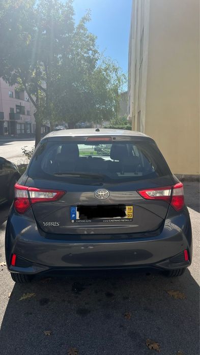 Toyoya yaris 1.0 em bom estado