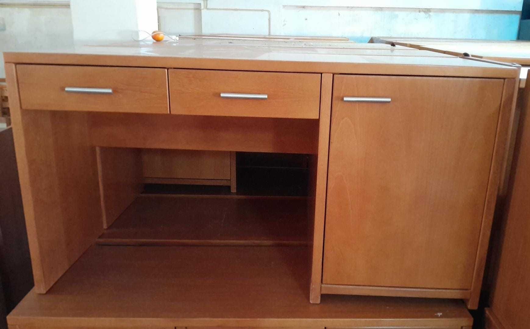 Room Tables – Large with 3 Compartments, Practical & Stylish