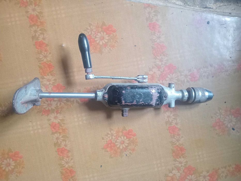 Ручная дрель СССР