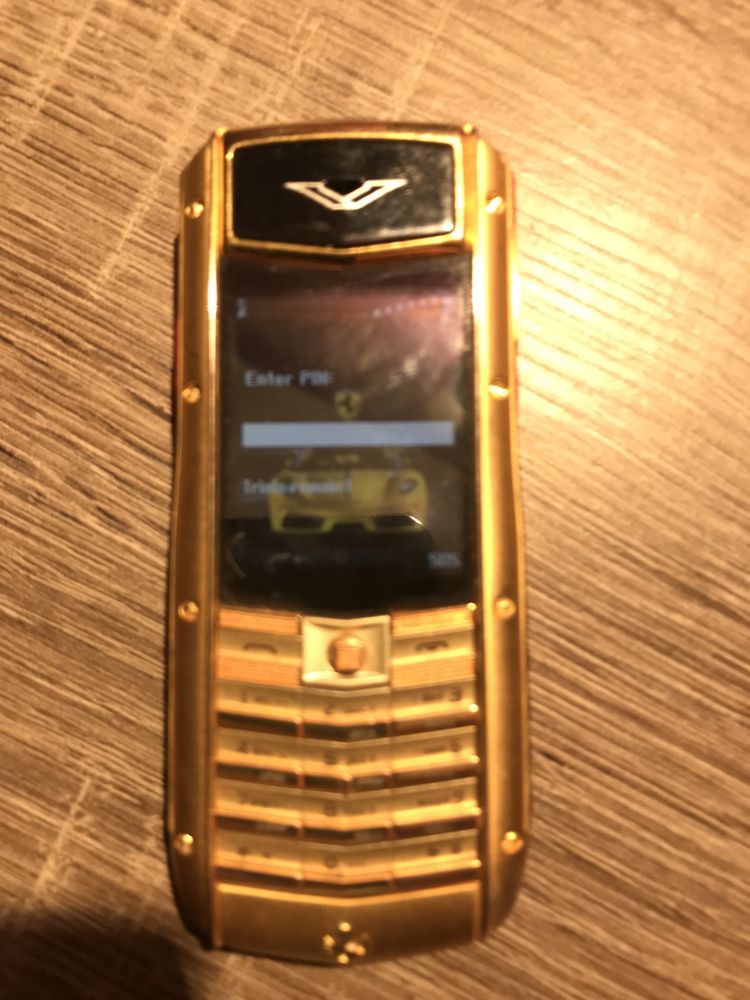 Telemovel Ferrari vertu