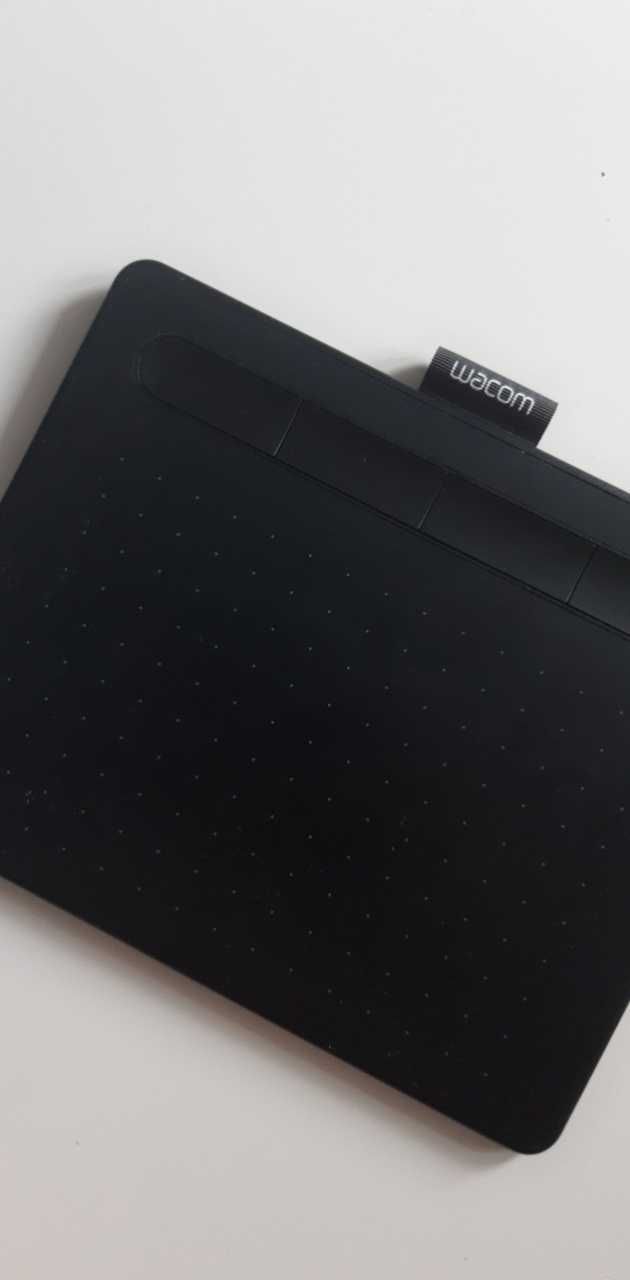 Tablet graficzny: Wacom Intous S czarny + rysik