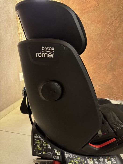 детское автокресло Britax Römer Advansafix IV R