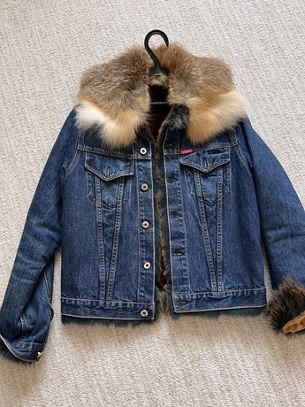Зимова джинсова куртка