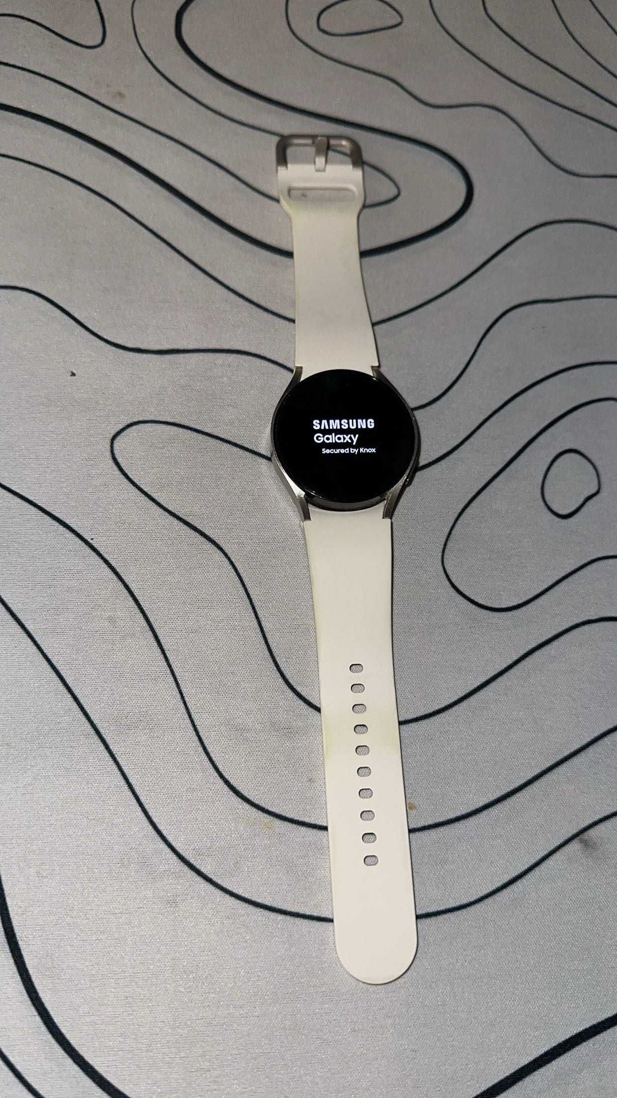 Galaxy watch 6  semi-novo.