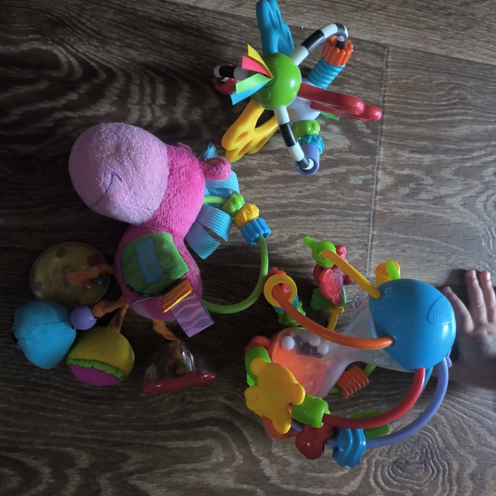 Лот дитячих розвиваючих іграшок брязкальця підвіска