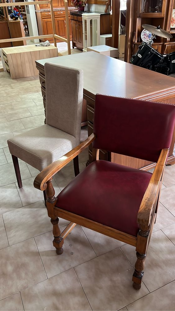 Conjunto mesa, secretaria, cadeiras, armario