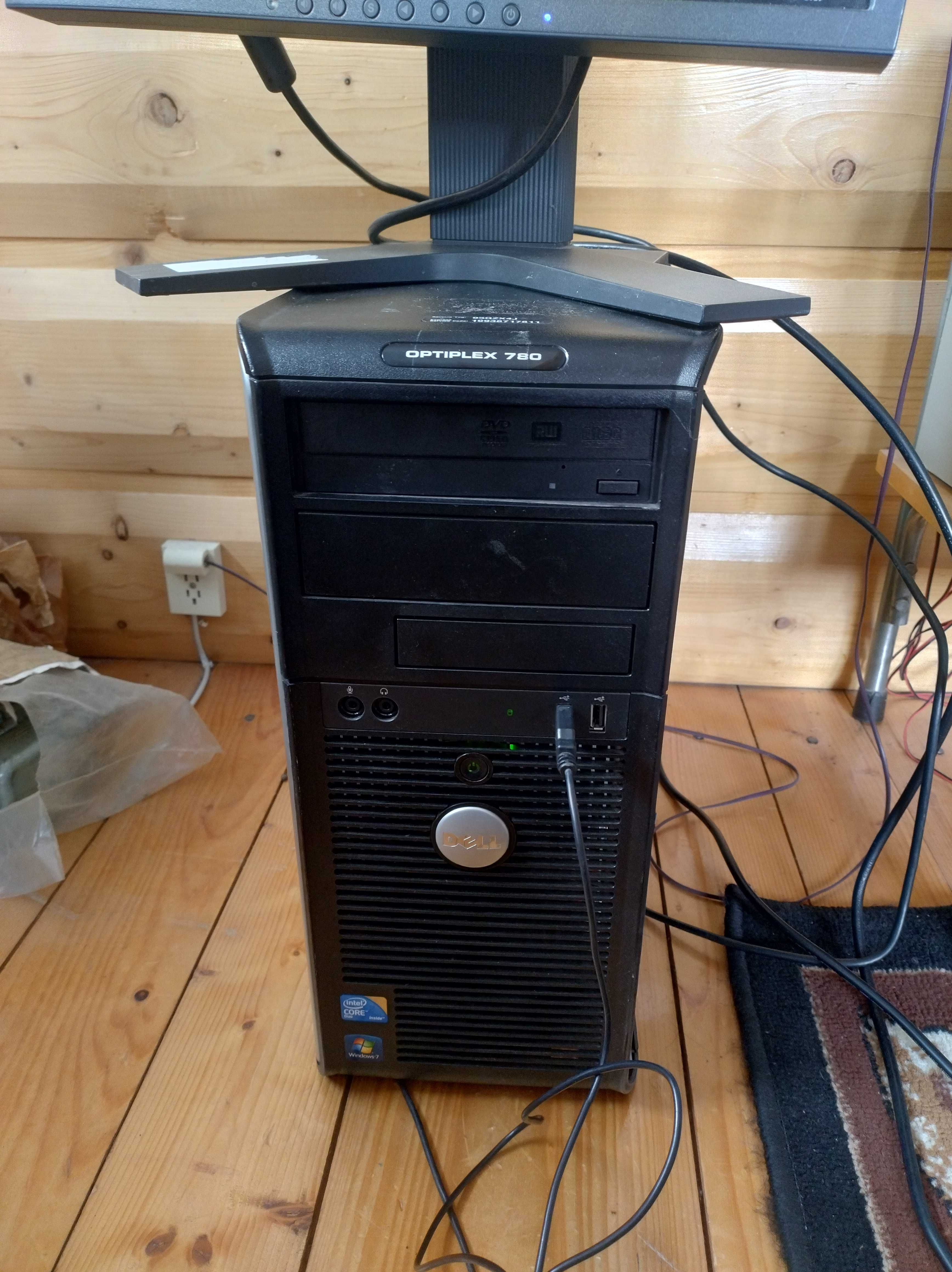 Komputer stacjonarny Dell optiplex 780, i2  ram 4 GB