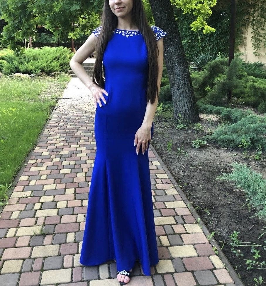 Платье синего цвета на выпускной, свадьбу.