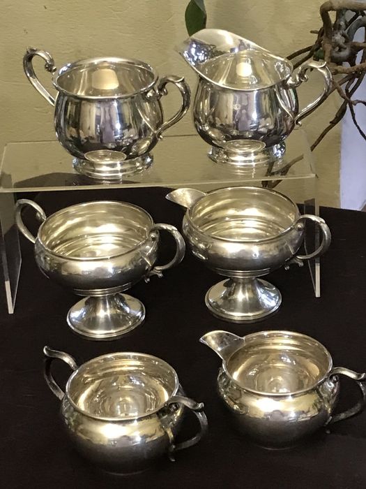 Столовое серебро (925) сахарница и молочник