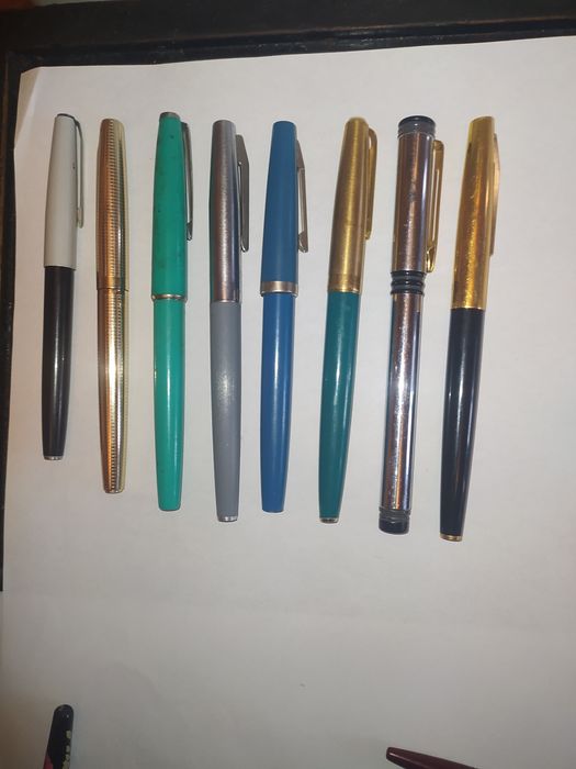 Авторучки перьевые,шариковые,карандаши.( Цанговые)