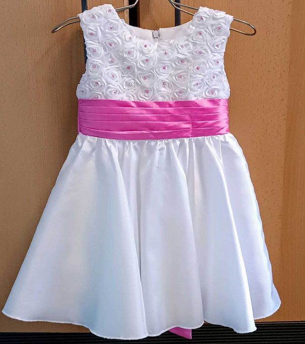 Нарядна дитяча сукня плаття карнавал костюм на маленьку дівчинку 2-4 р