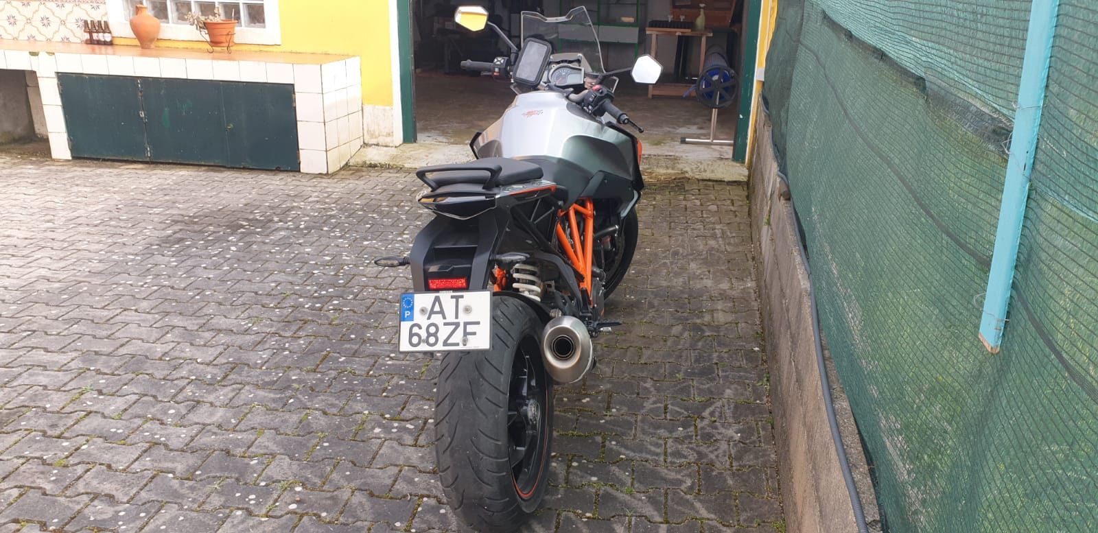 KTM 1290 Grand Turismo