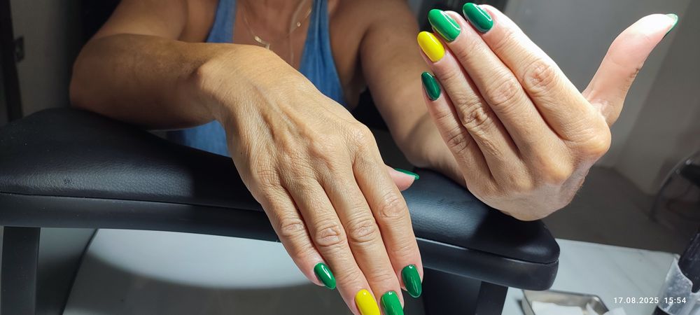 Акция!!!Манікюр комплекс 500Педикюр 400Маникюр300  Оболонь !