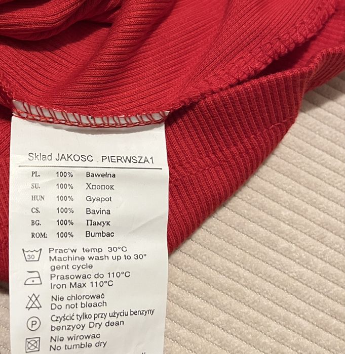 Nowy sweterek bluzeczka w prążek