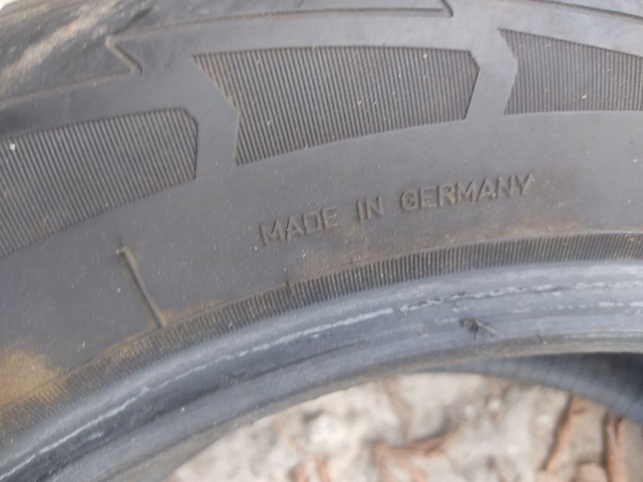 Резина б/у 4 покрышки r18