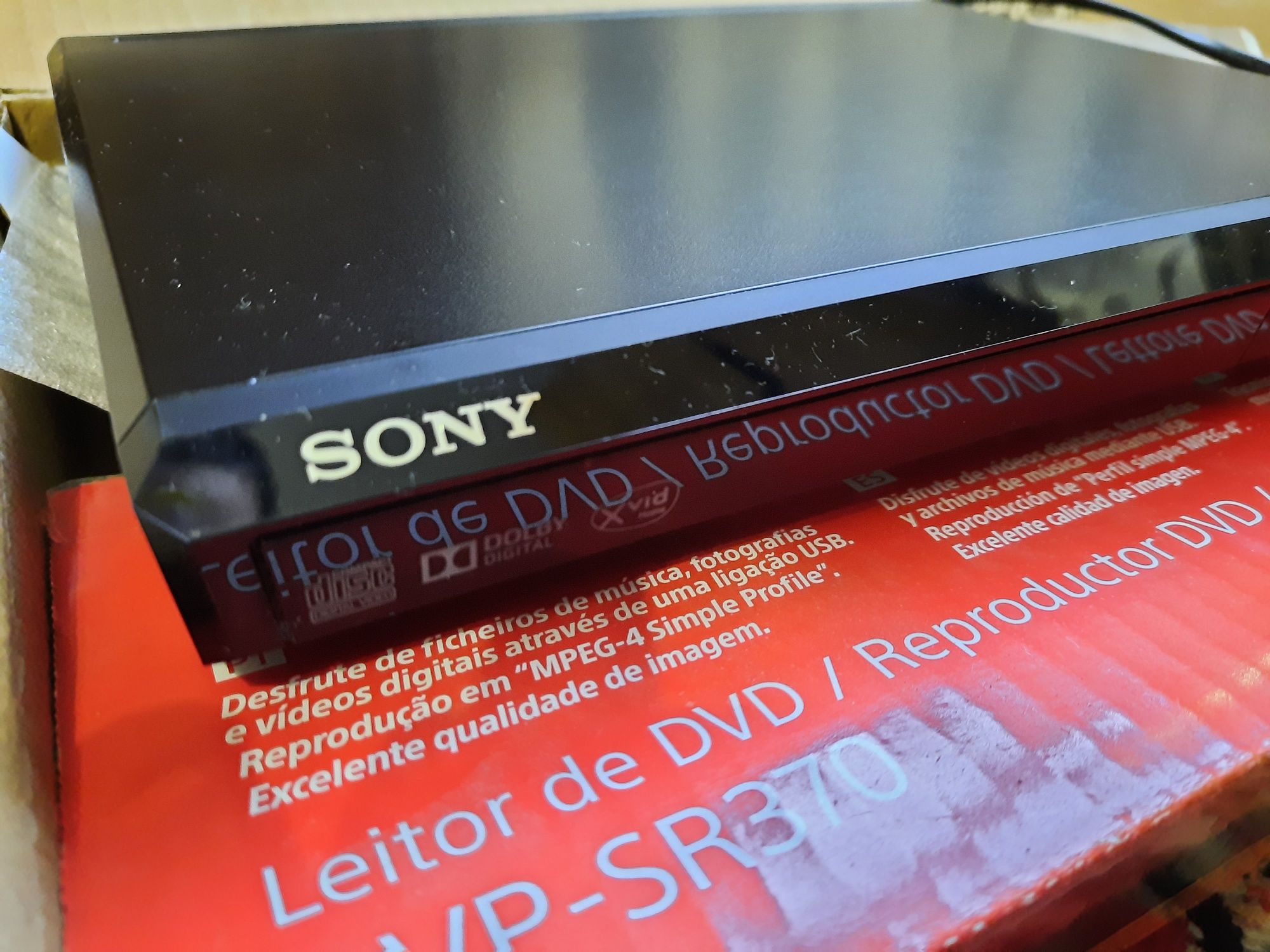 DVD плеер Sony DVP-SP370