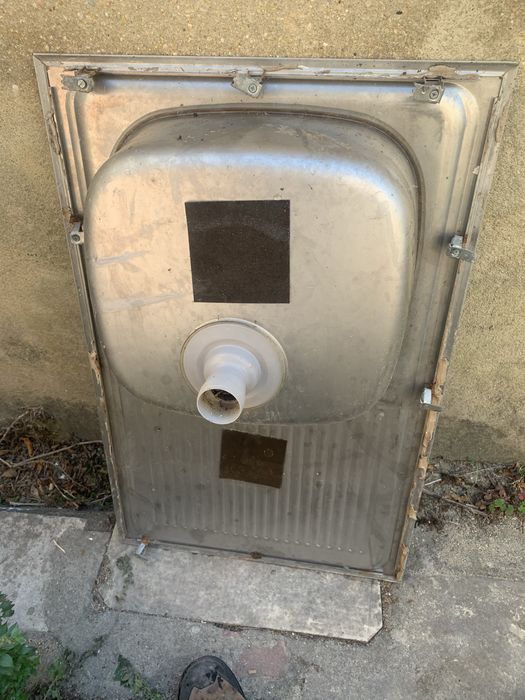 Cuba lava loiça usada