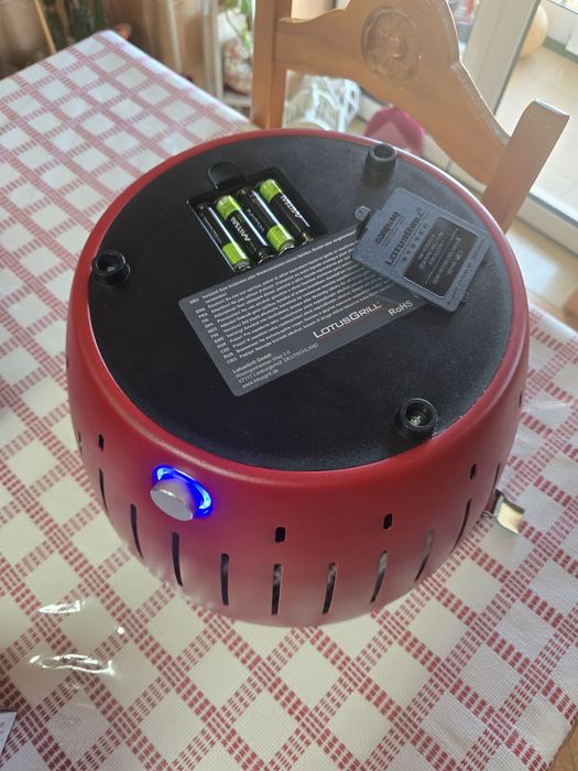 Vendo LOTUS GRILL como novo.