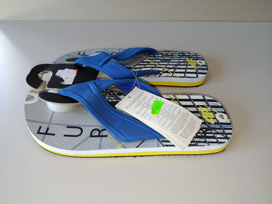 Klapki japonki męskie 4F nr 41--26.5 cm