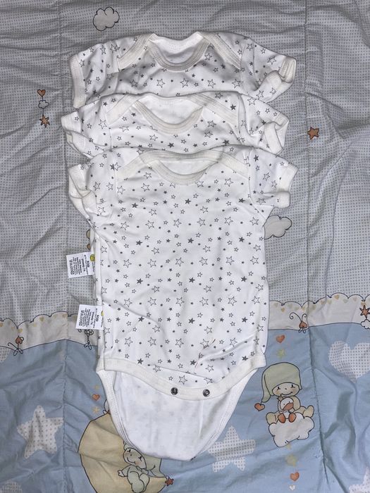 Пакет одягу на 3-7 місяціу, розмір 68-74. Бодіки, чоловічки, ползунки