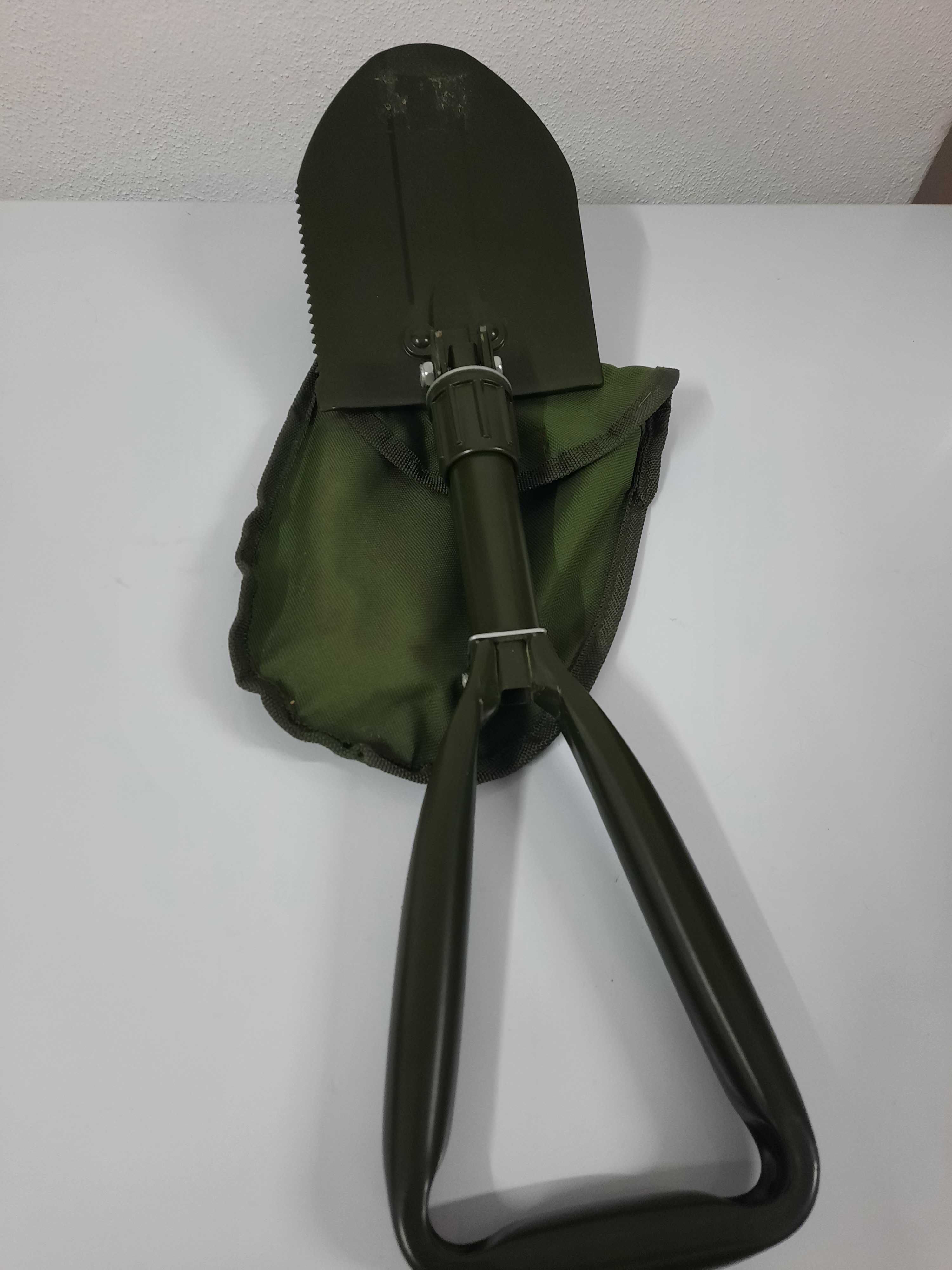 Pá de campismo com bolsa