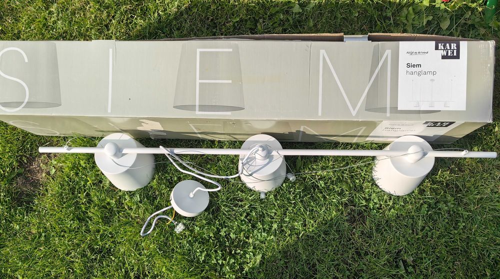 Lampa KAR WEI
Altijd op de trend
Siem
hanglamp