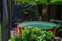 PROMO SAMODZIELNY Domek z jacuzzi nad rzeka, grill,ogród, plac zabaw