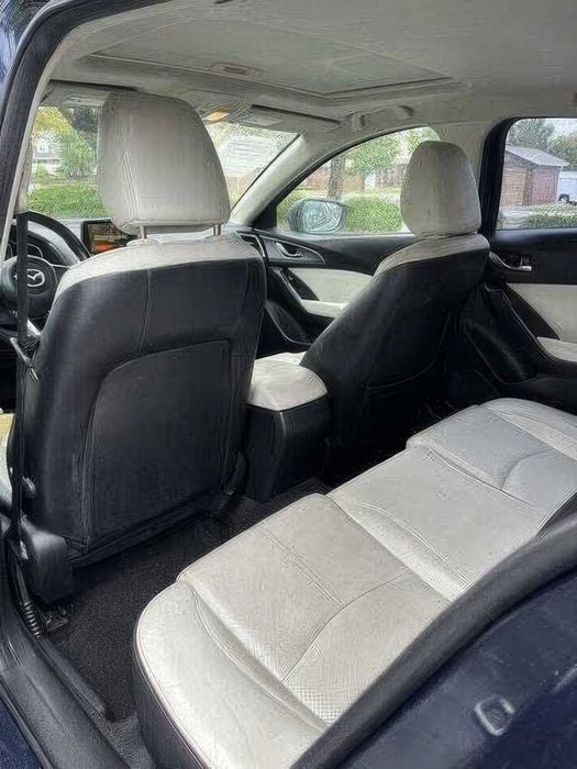 Mazda 3 Grand Touring      2017