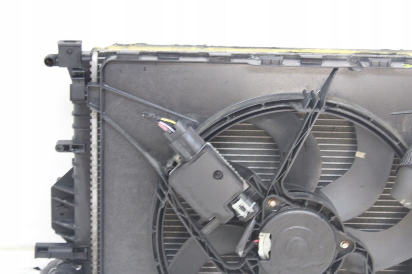 CHŁODNICE WENTYLATOR INTERCOOLER FORD S-MAX 2006R- 1.8 TDCI