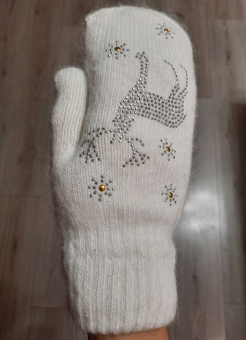 Жіночі та чоловічі рукавиці з овечої шерсті