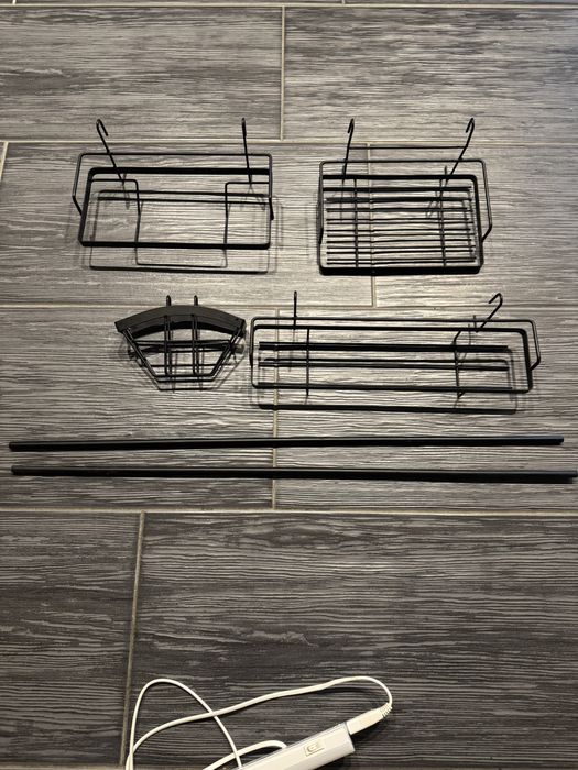 Sprzedam relingi kuchenne wraz z półeczkami marki Ikea