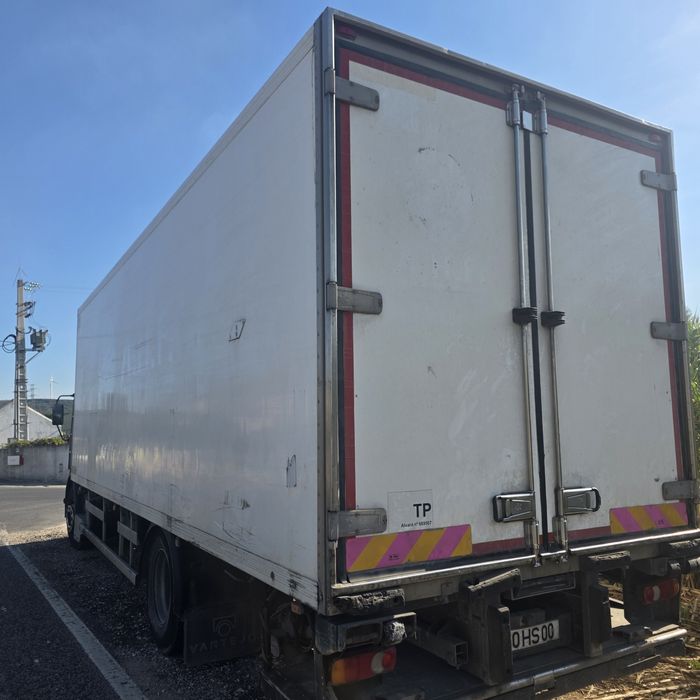 Camião Renault Premium 19T